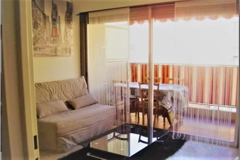 Grand Studio Nice Proche Plages Et Promenade Des Anglais Apartment 0*,  France