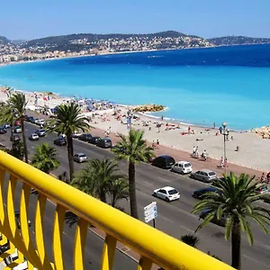 Apartment Beachfront Promenade Des, Nice
